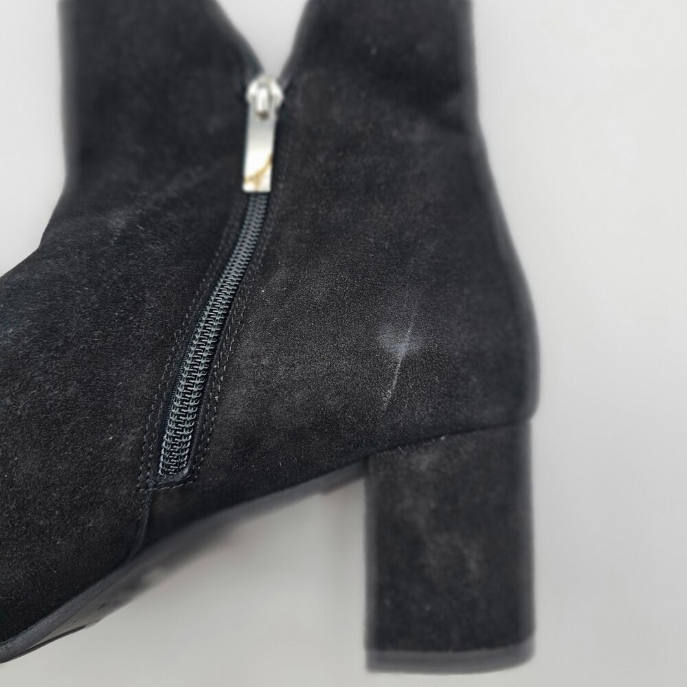 NWOB - Aquatalia Kaylani Black Suede Pointed Toe Ankle Booties – Size 11 - Picture 9 of 9